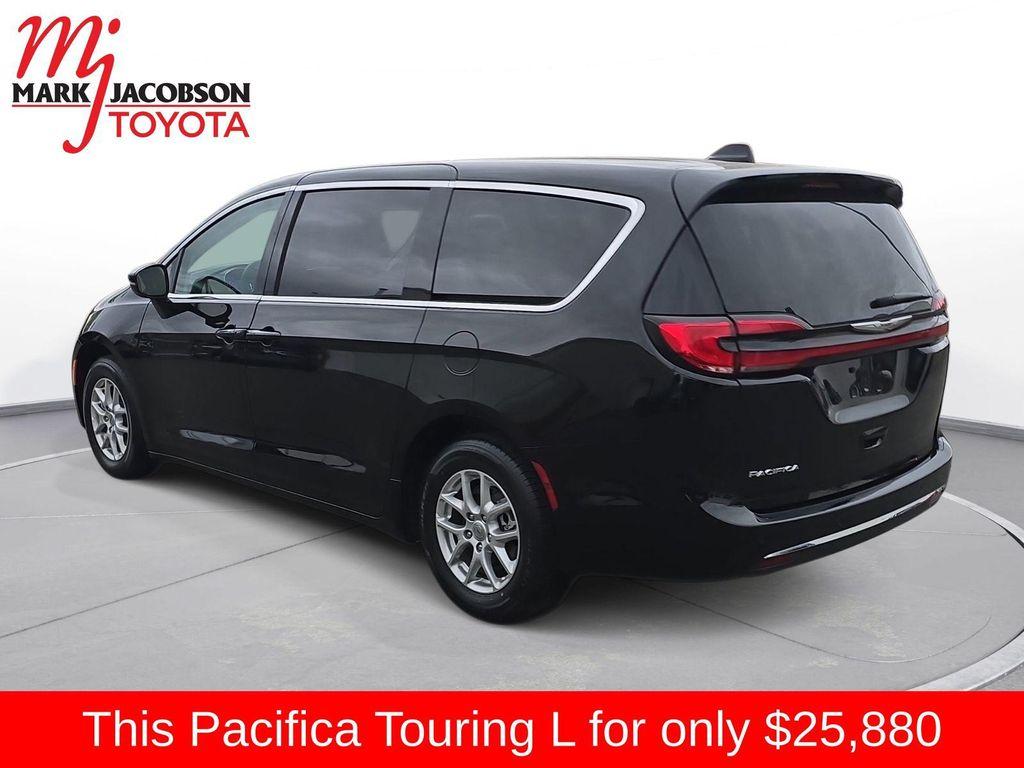 used 2024 Chrysler Pacifica car, priced at $25,580