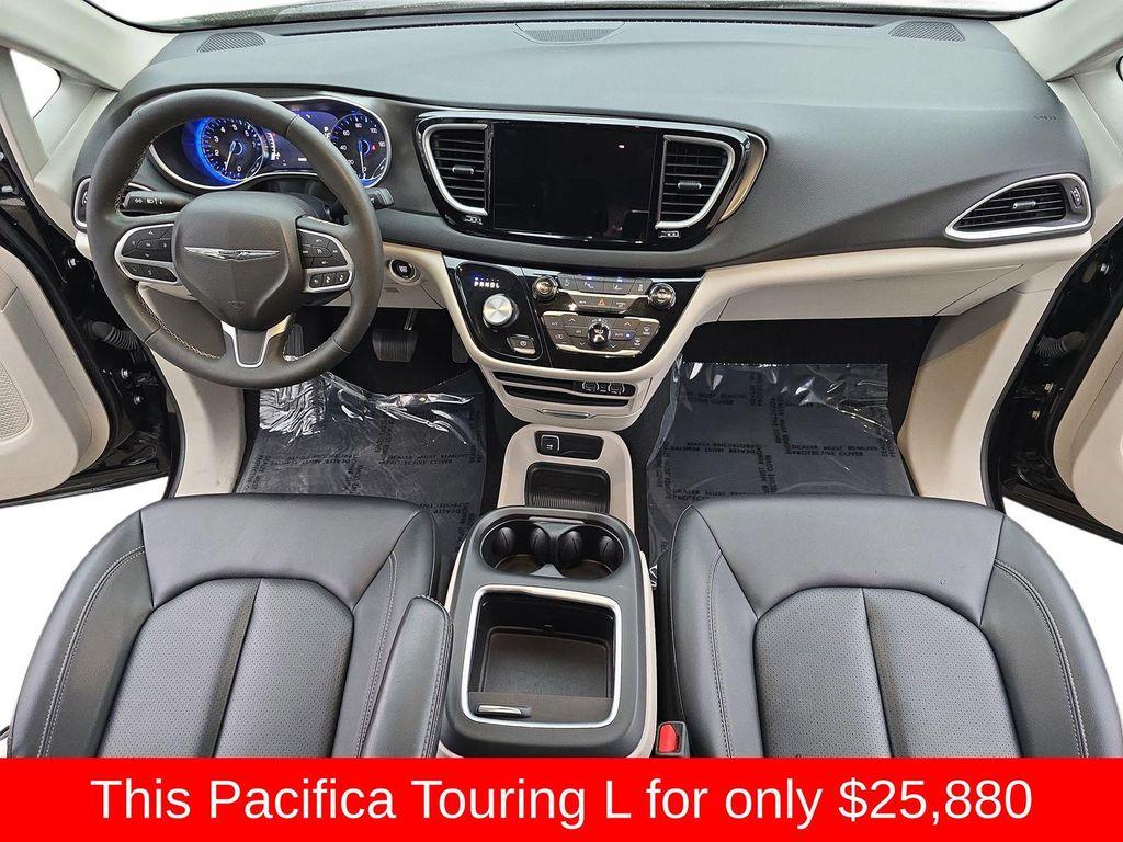 used 2024 Chrysler Pacifica car, priced at $25,580