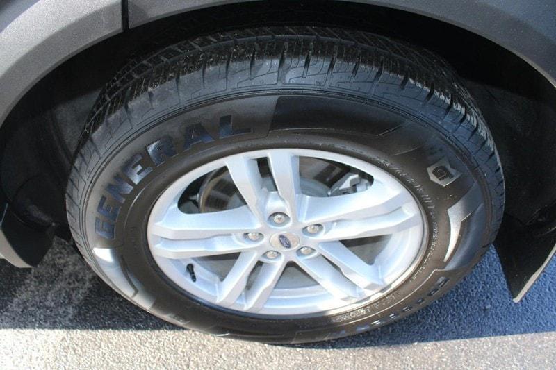 used 2023 Ford Explorer car, priced at $30,995