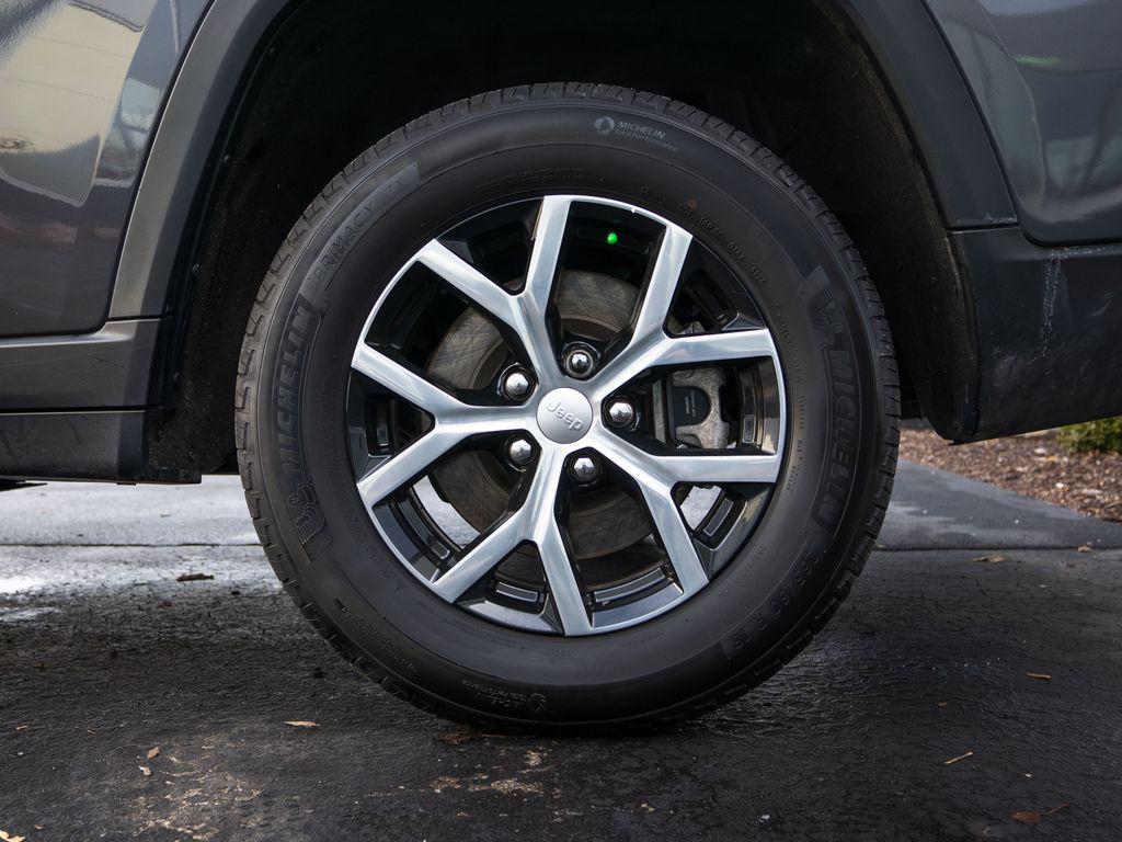 used 2024 Jeep Grand Cherokee L car, priced at $34,993