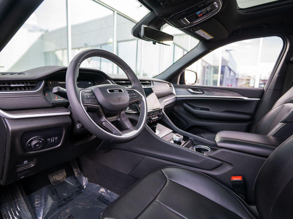 used 2024 Jeep Grand Cherokee L car, priced at $34,993