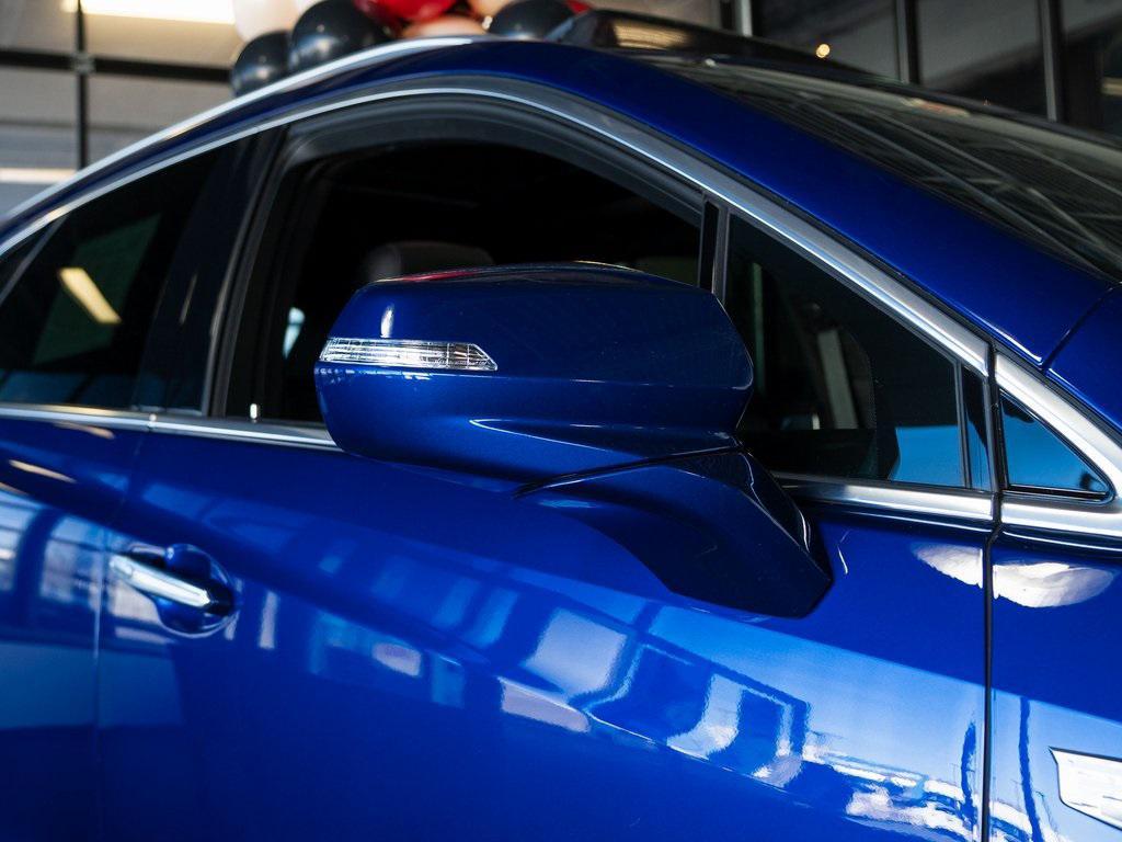 used 2023 Cadillac XT5 car, priced at $28,408