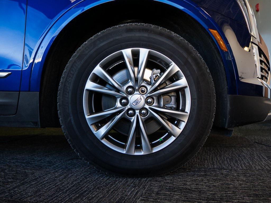 used 2023 Cadillac XT5 car, priced at $28,408