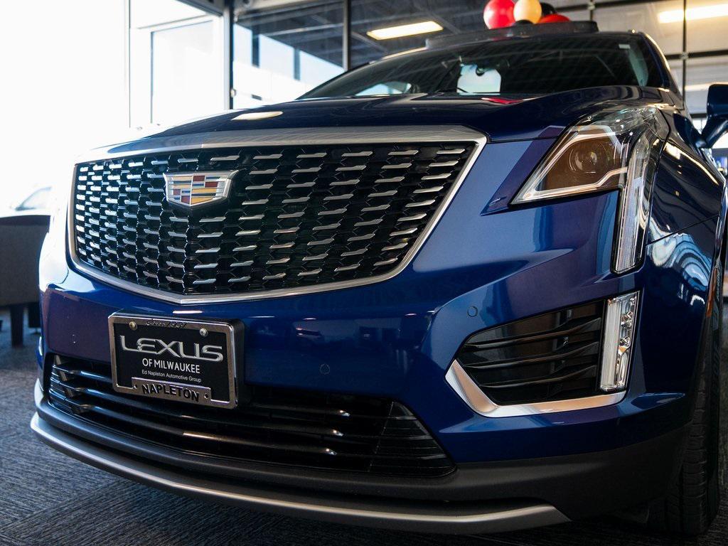 used 2023 Cadillac XT5 car, priced at $28,408