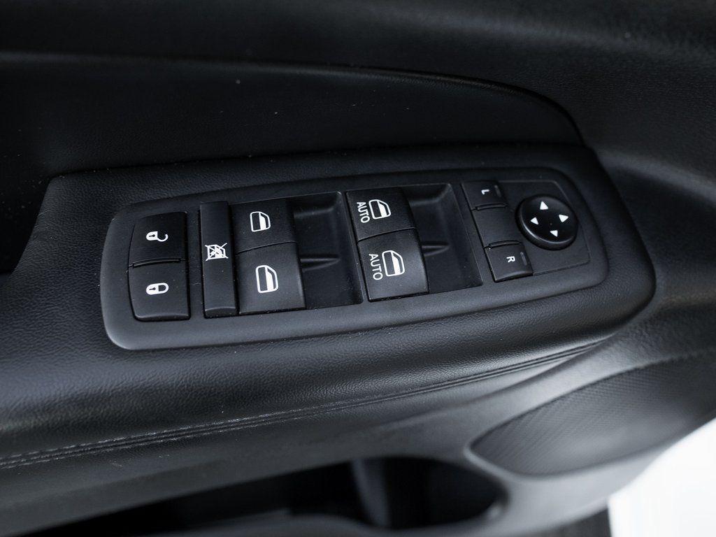 used 2020 Jeep Grand Cherokee car, priced at $21,784