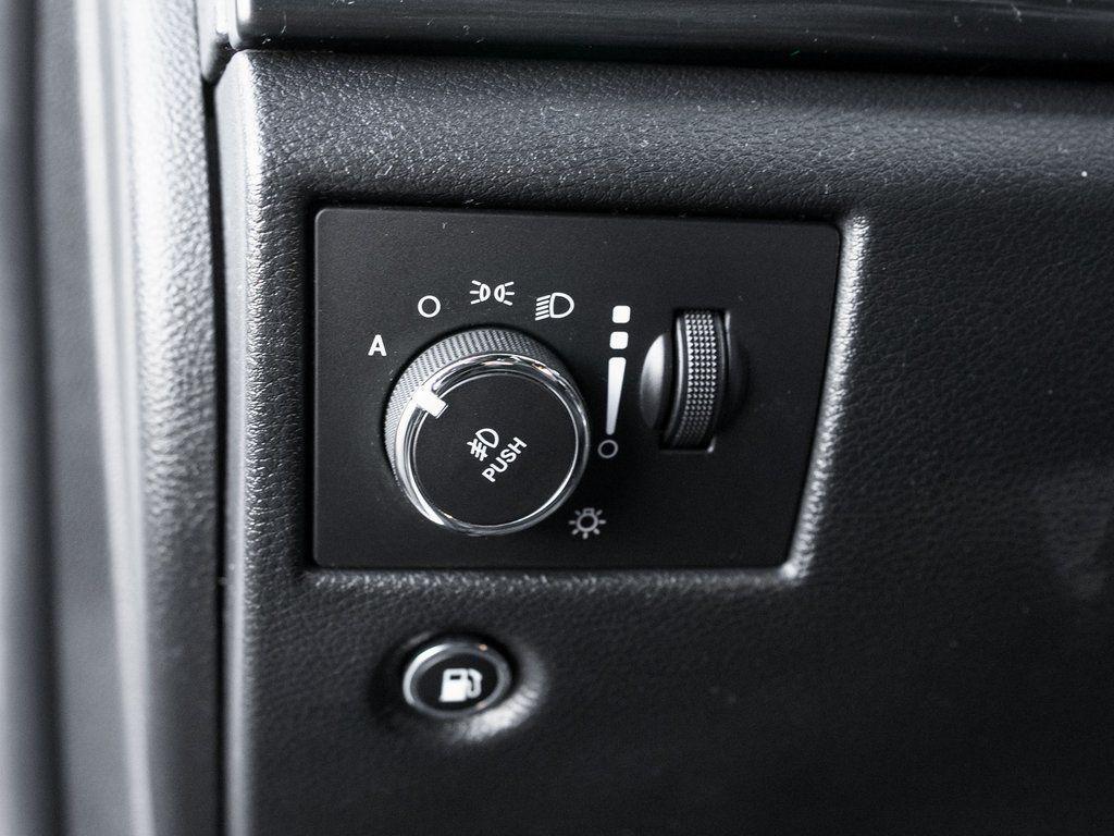 used 2020 Jeep Grand Cherokee car, priced at $21,784