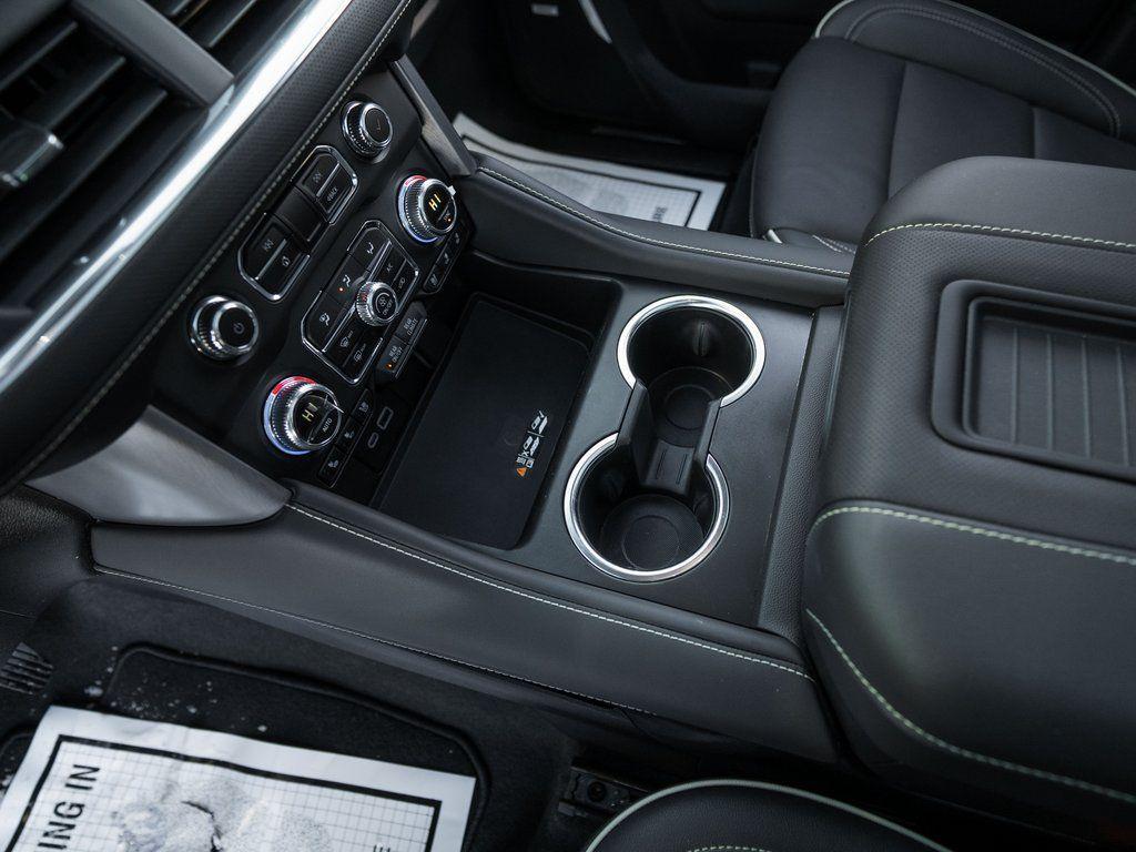 used 2024 GMC Yukon car, priced at $59,996