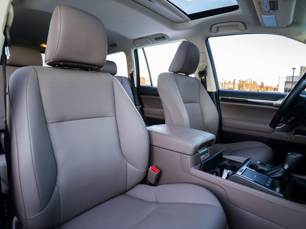 used 2022 Lexus GX 460 car, priced at $51,873