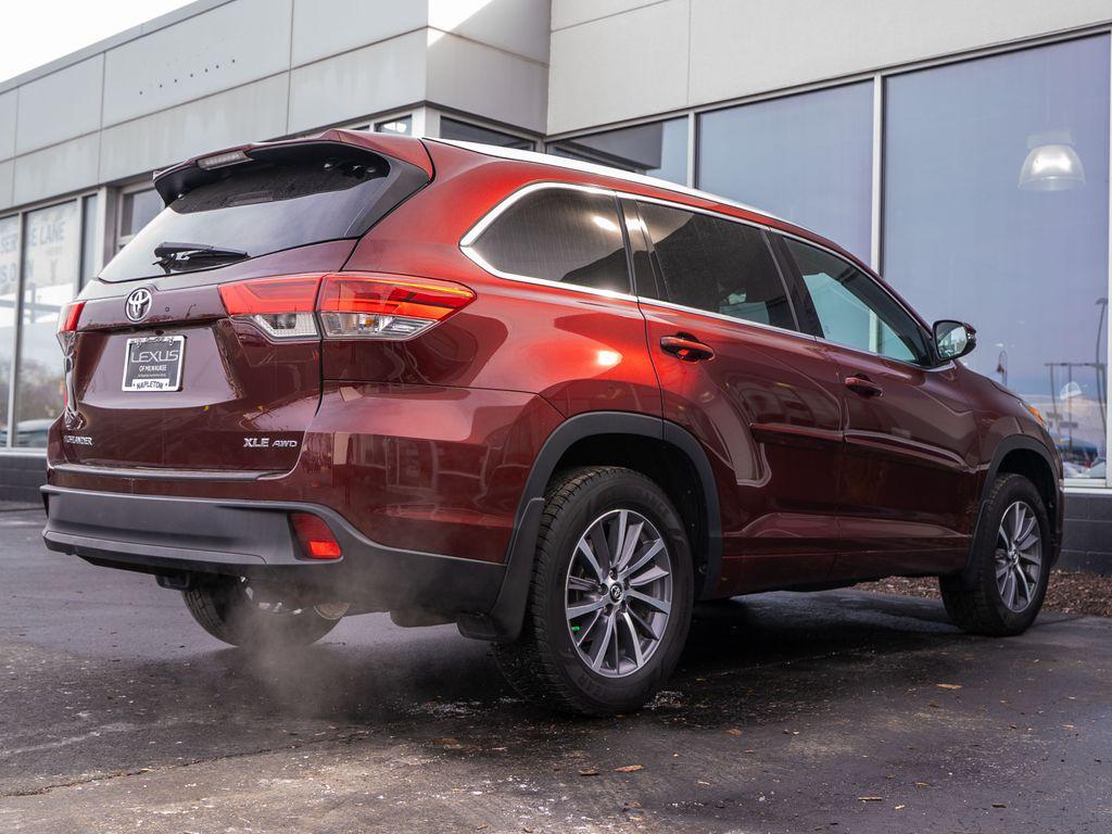 used 2017 Toyota Highlander car, priced at $21,383