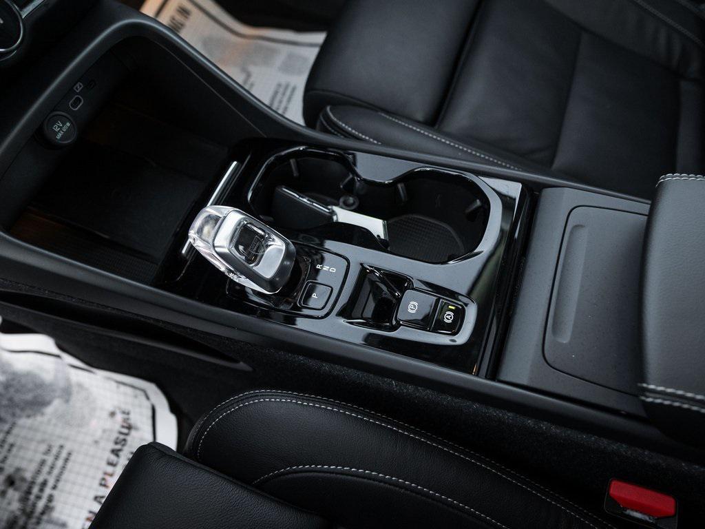 used 2023 Volvo XC40 car, priced at $30,308