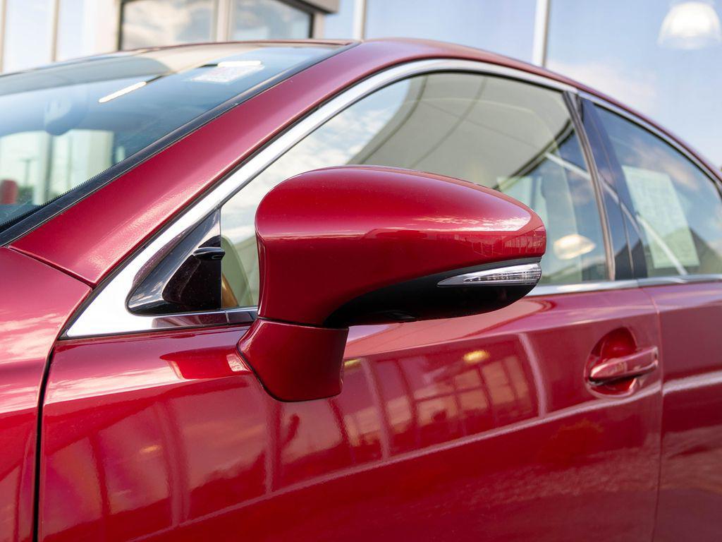 used 2013 Lexus ES 300h car, priced at $16,001