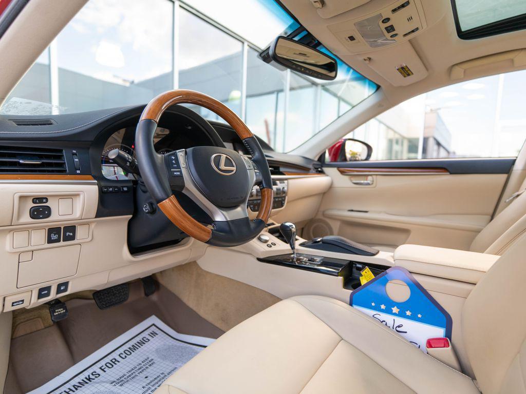 used 2013 Lexus ES 300h car, priced at $16,001
