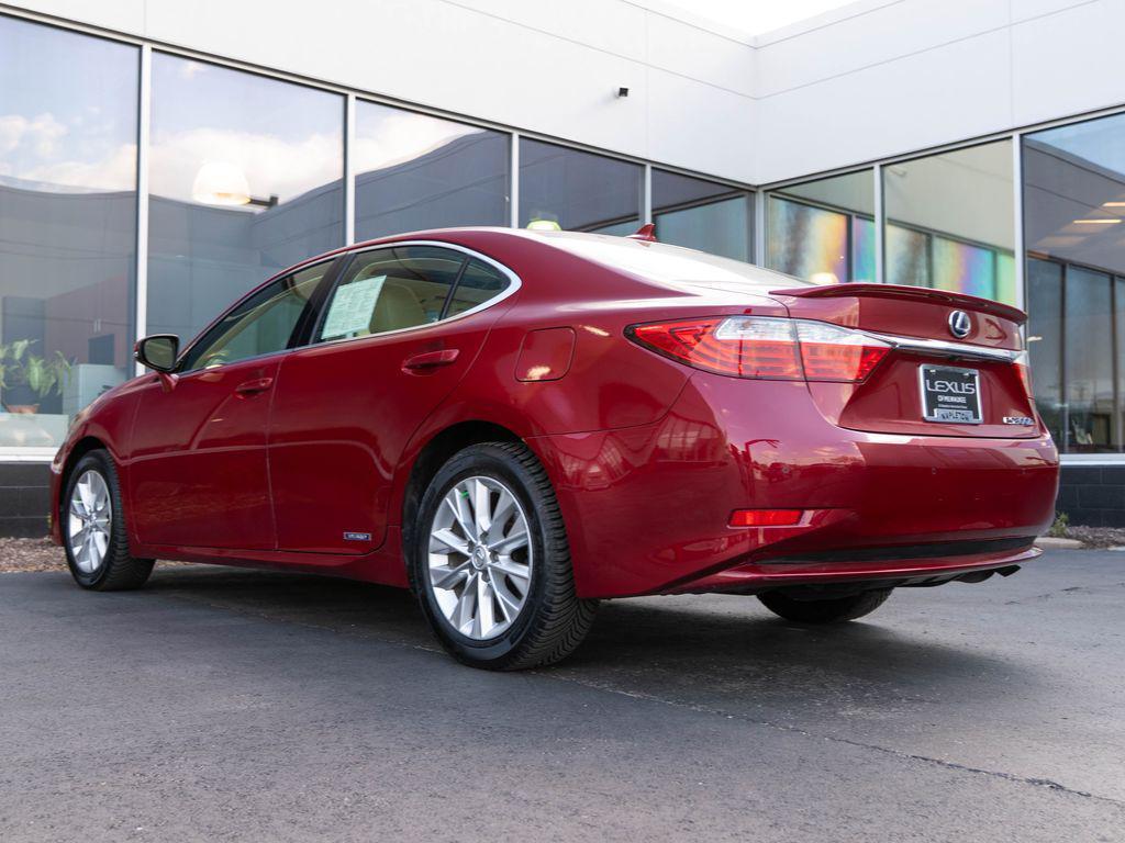 used 2013 Lexus ES 300h car, priced at $16,001