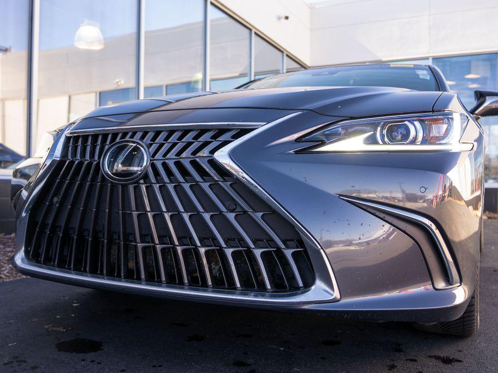 used 2023 Lexus ES 350 car, priced at $35,991