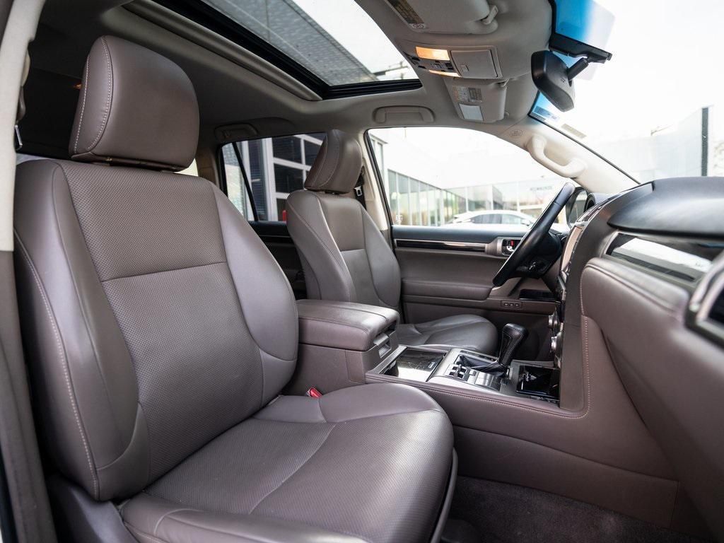 used 2018 Lexus GX 460 car, priced at $24,871