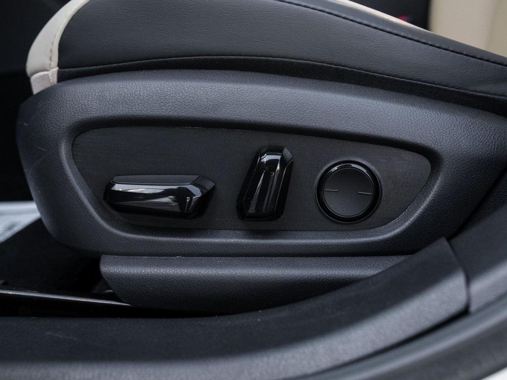 used 2020 Lexus ES 300h car, priced at $31,609