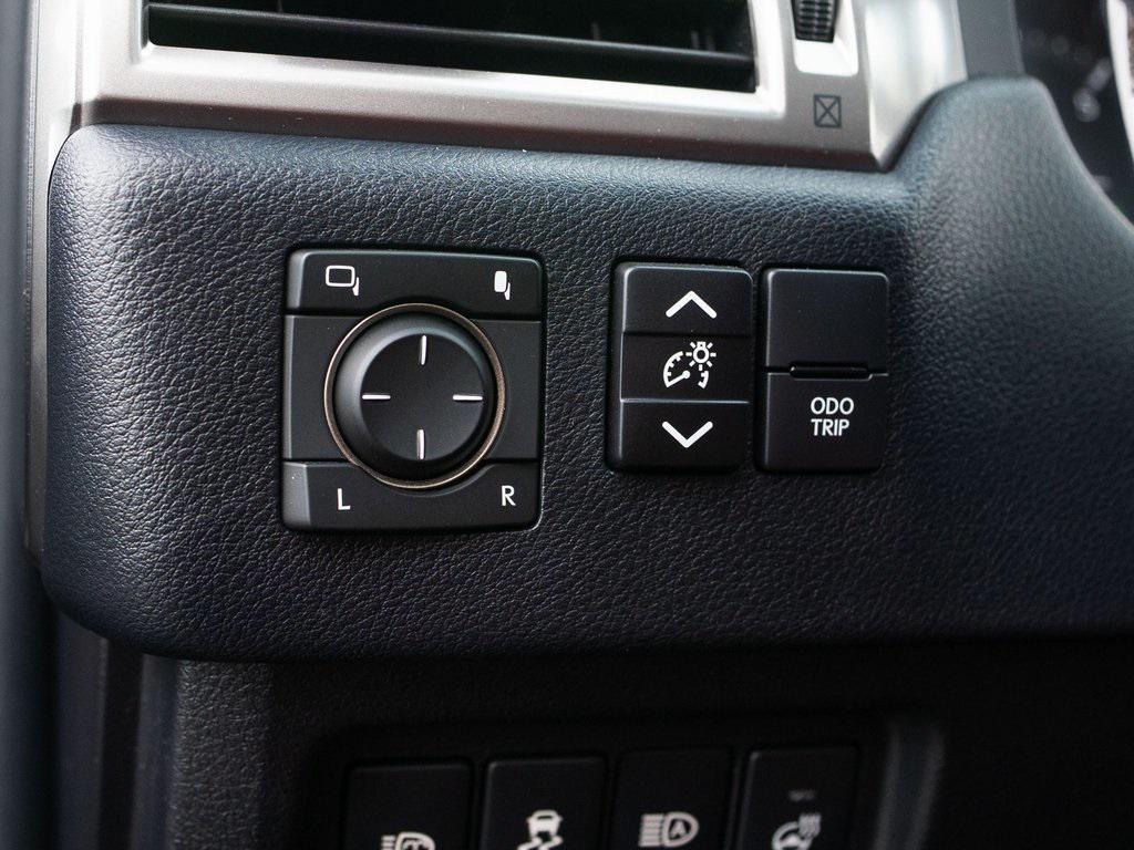 used 2023 Lexus GX 460 car, priced at $56,984