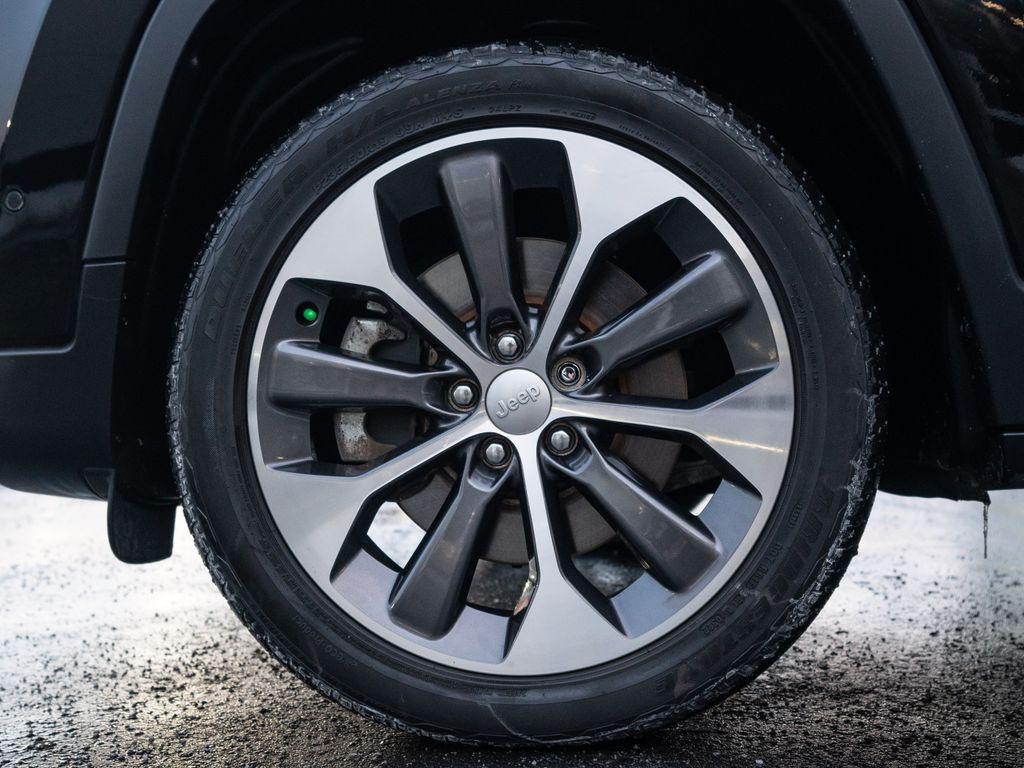 used 2022 Jeep Cherokee car, priced at $21,460