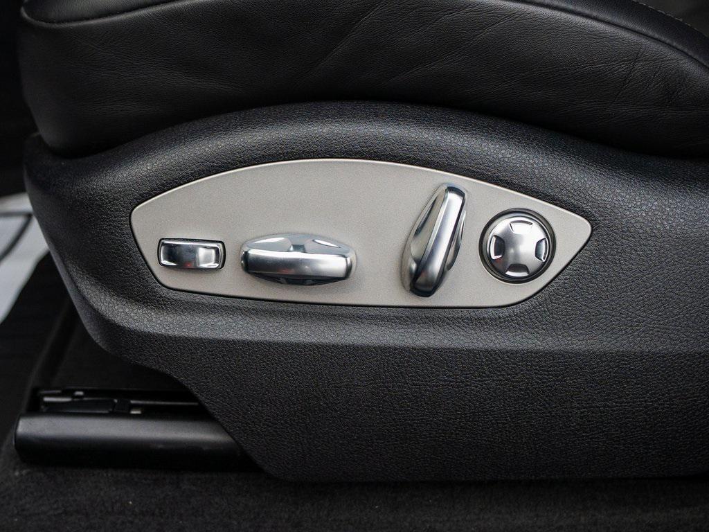 used 2022 Porsche Macan car, priced at $37,744