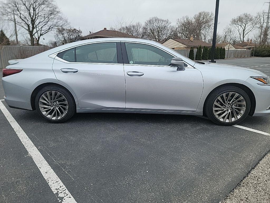 used 2025 Lexus ES 350 car, priced at $48,569