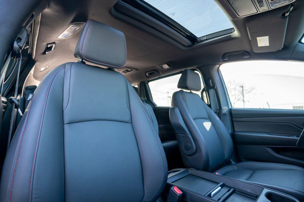 used 2024 Honda Odyssey car, priced at $38,108