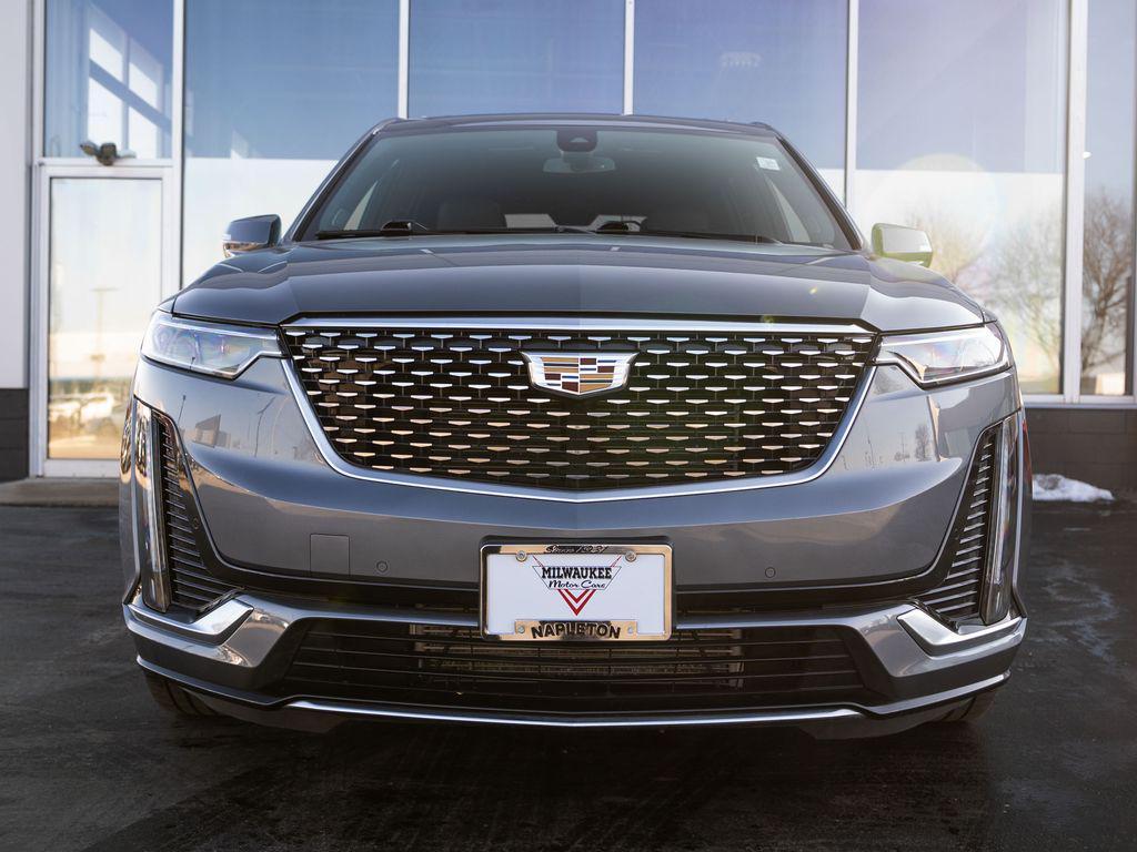 used 2022 Cadillac XT6 car, priced at $25,708
