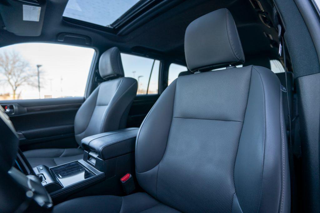 used 2023 Lexus GX 460 car, priced at $50,636