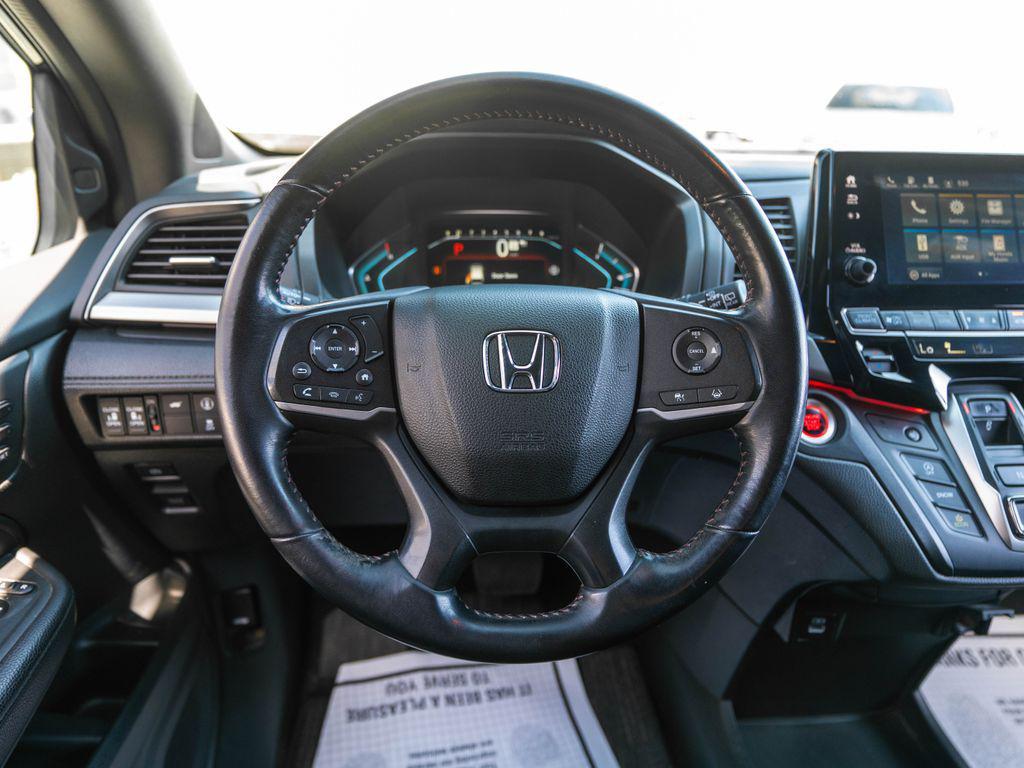 used 2023 Honda Odyssey car, priced at $34,081