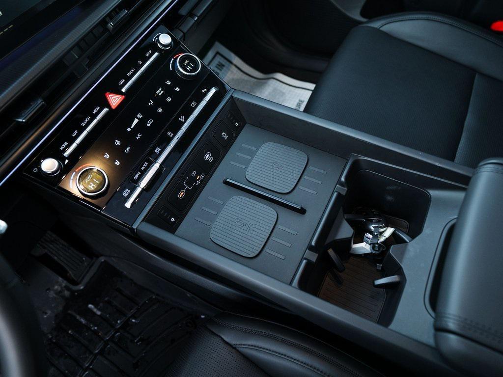 used 2024 Hyundai Santa Fe car, priced at $37,382