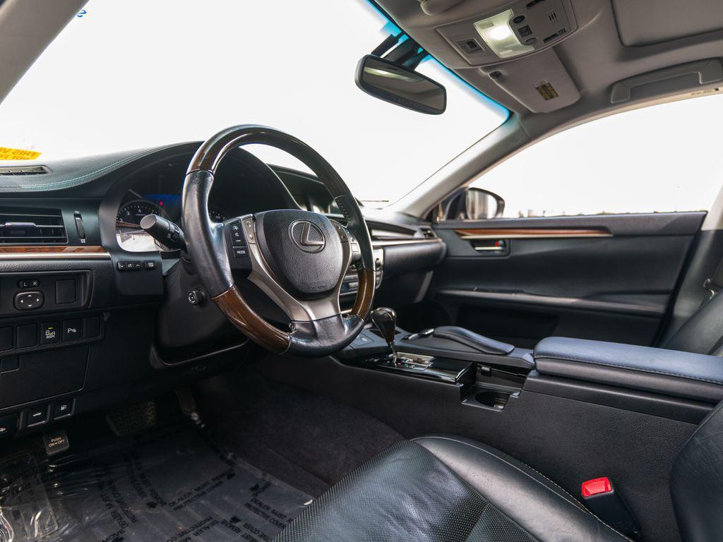 used 2013 Lexus ES 350 car, priced at $13,999
