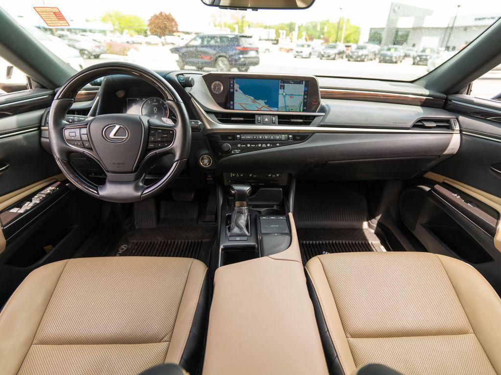 used 2020 Lexus ES 350 car, priced at $31,017