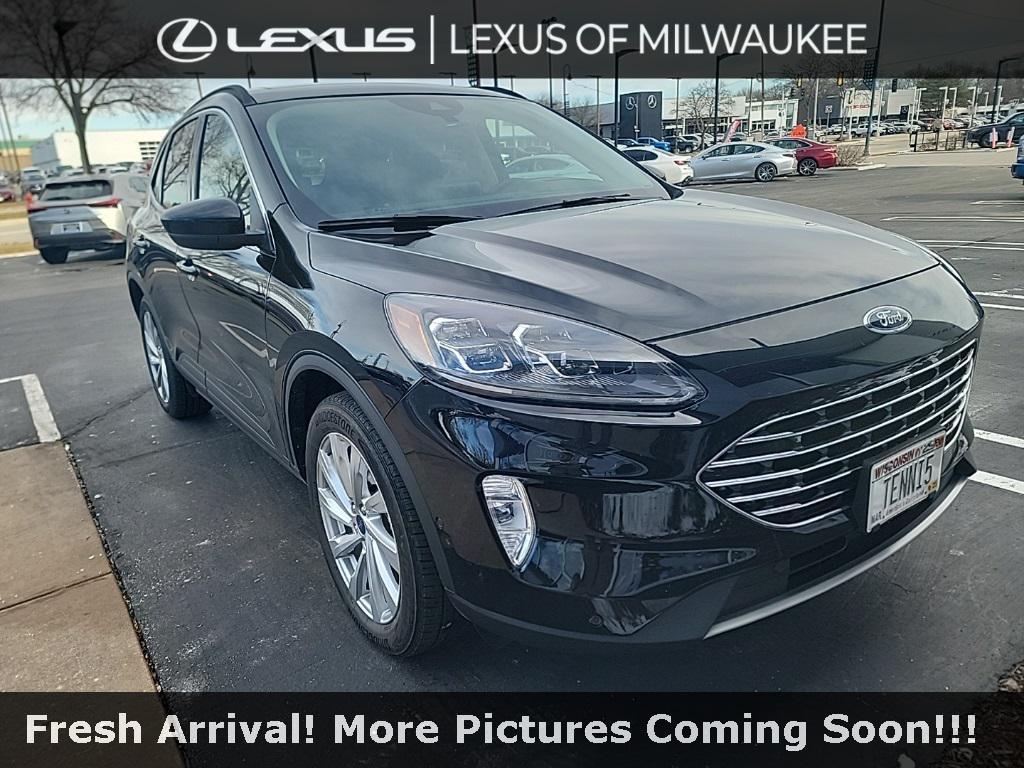 used 2022 Ford Escape car, priced at $23,894