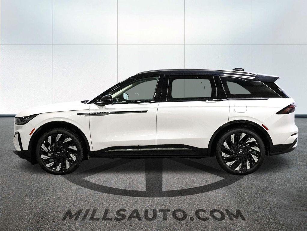 new 2026 Lincoln Nautilus car, priced at $69,658