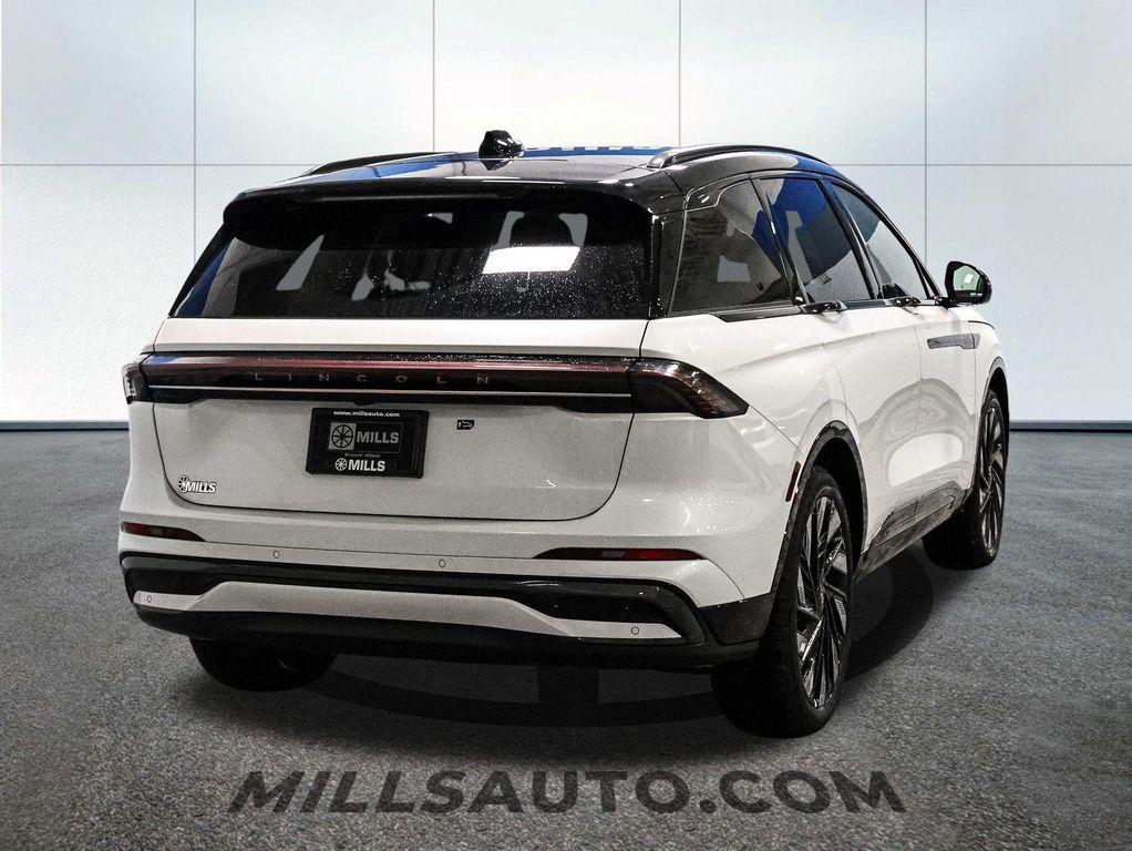 new 2026 Lincoln Nautilus car, priced at $69,658