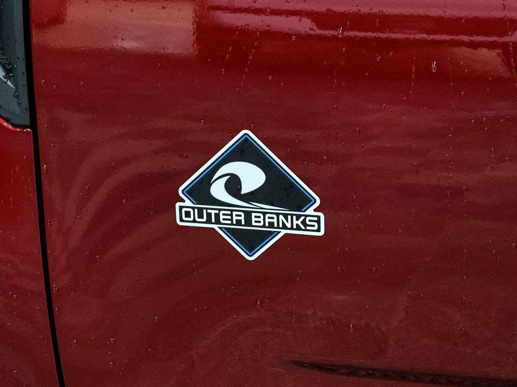 new 2025 Ford Bronco Sport car, priced at $35,238