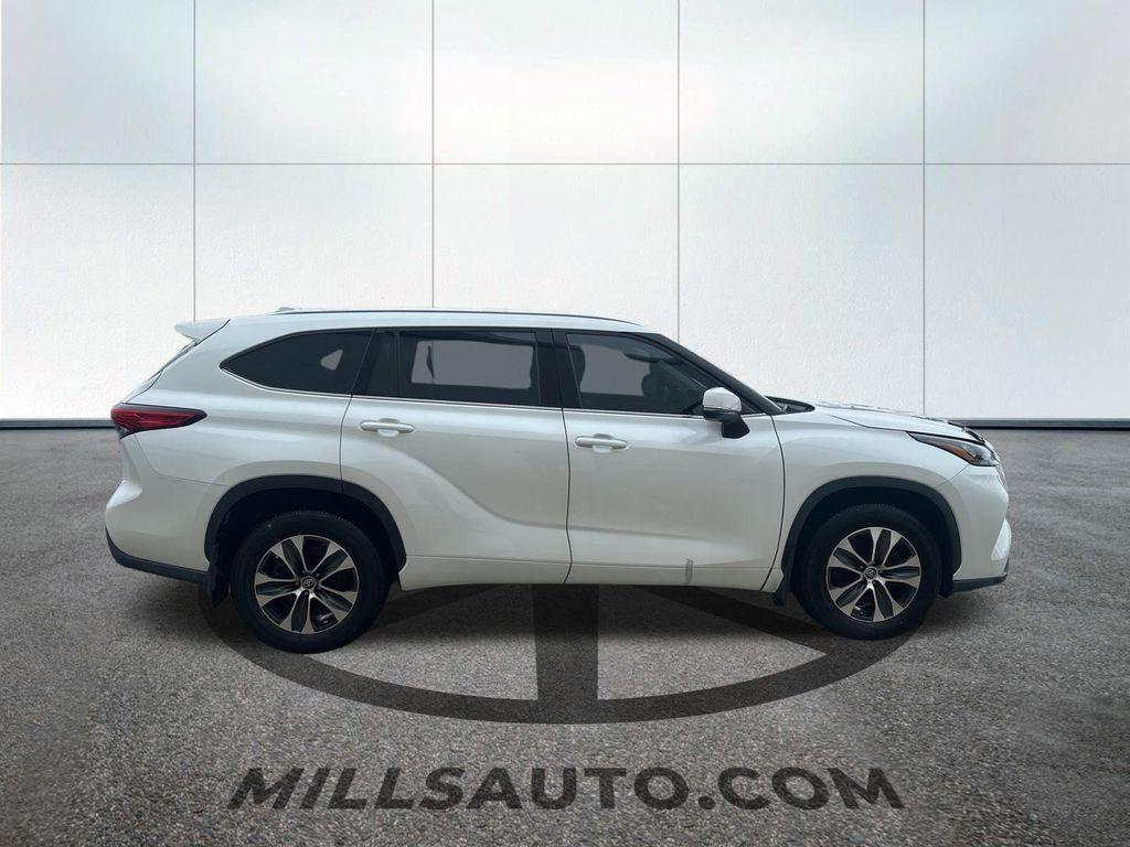used 2020 Toyota Highlander car, priced at $30,930