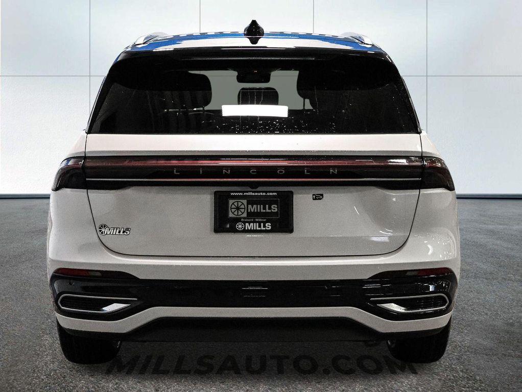 new 2026 Lincoln Nautilus car, priced at $62,685