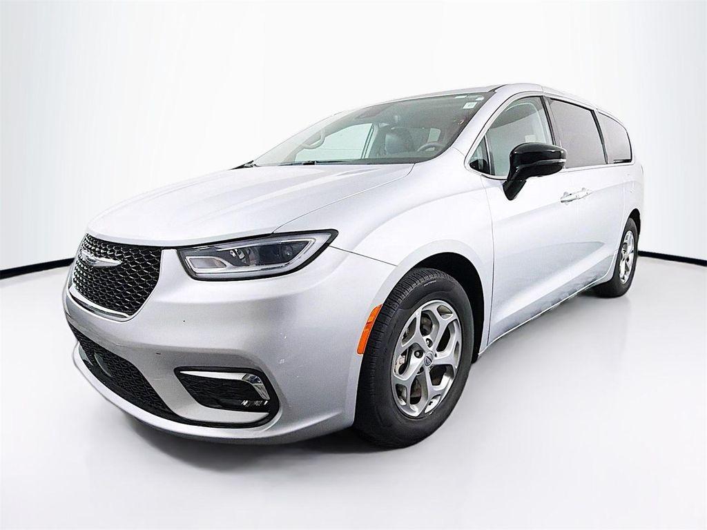 used 2024 Chrysler Pacifica car, priced at $36,214