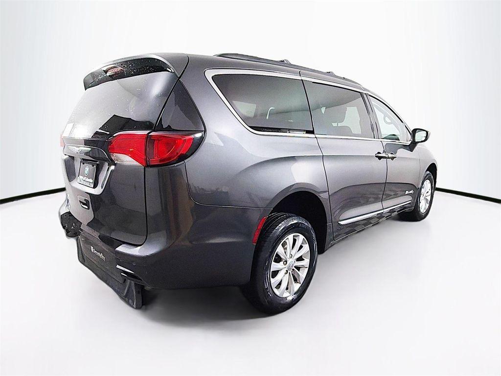 used 2017 Chrysler Pacifica car, priced at $36,575