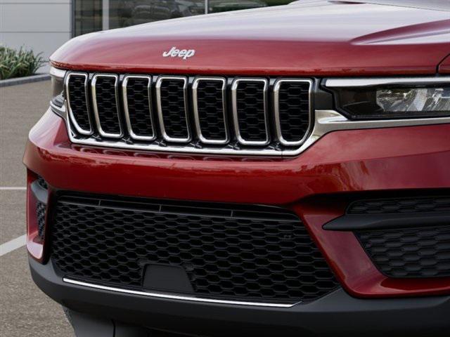 new 2025 Jeep Grand Cherokee car, priced at $39,186