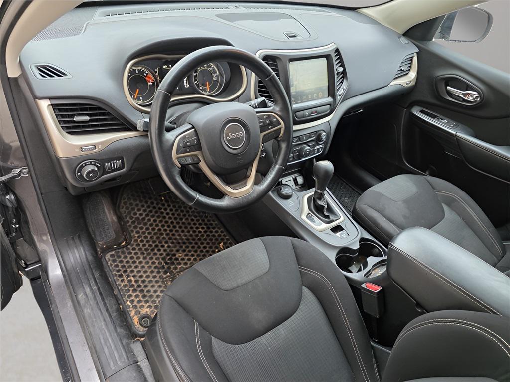 used 2016 Jeep Cherokee car, priced at $10,766