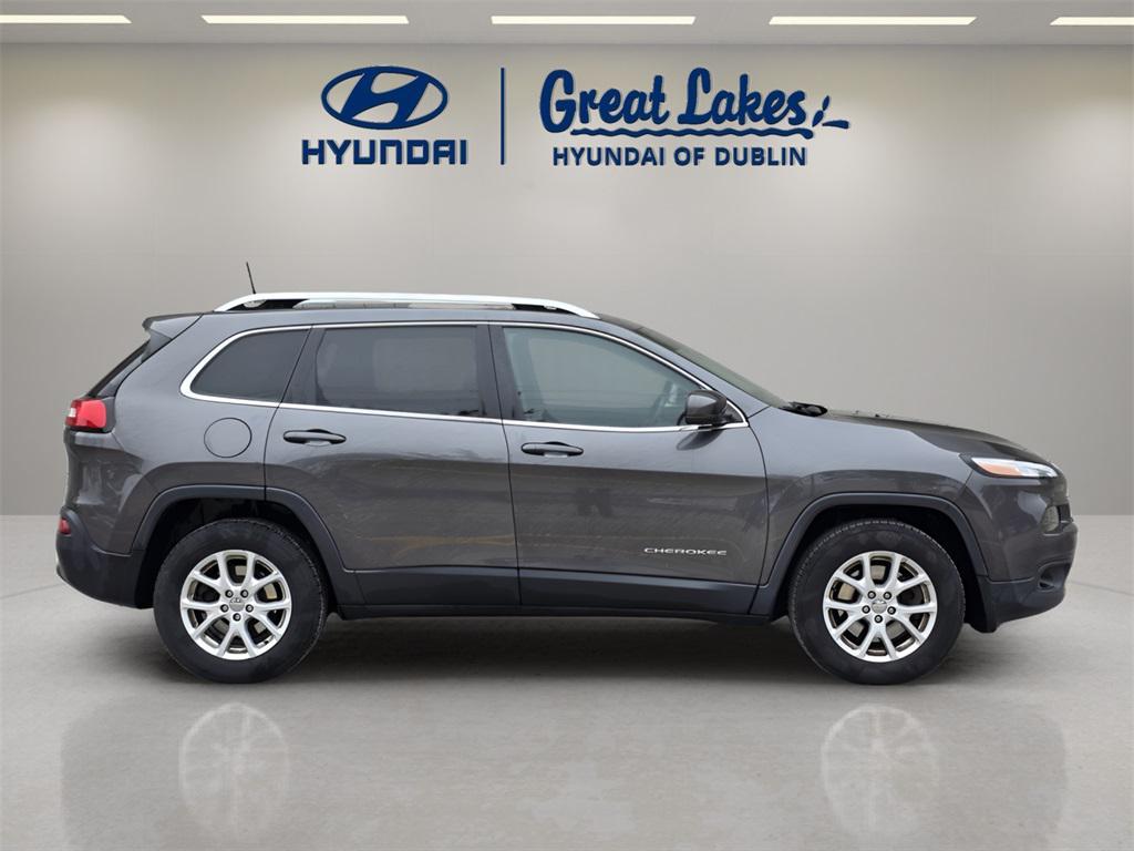 used 2016 Jeep Cherokee car, priced at $10,766