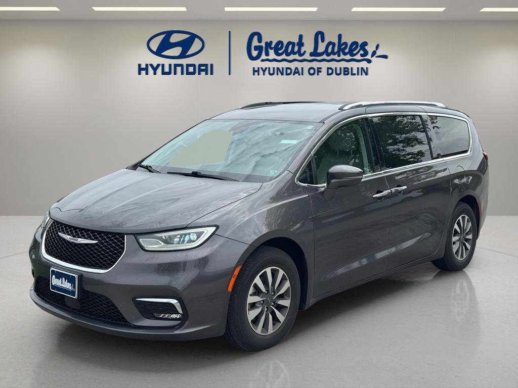 used 2021 Chrysler Pacifica car, priced at $20,166
