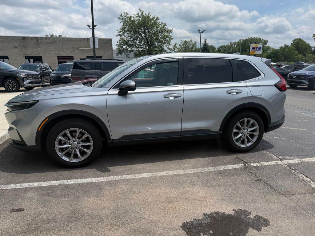 used 2023 Honda CR-V car, priced at $32,366