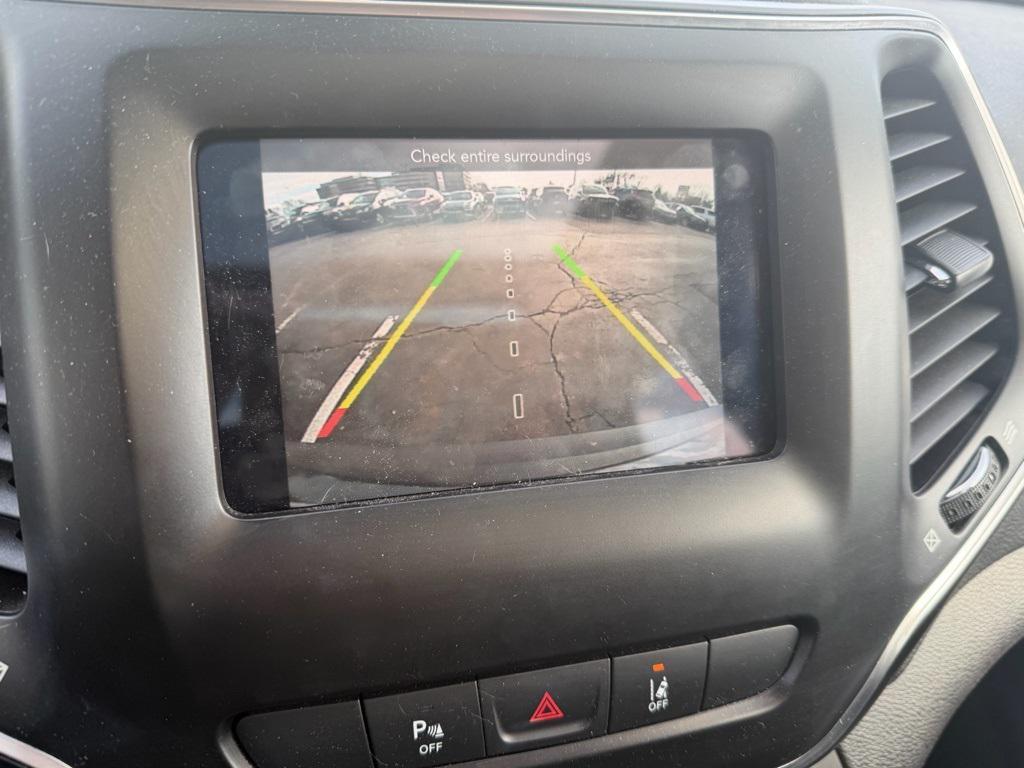 used 2021 Jeep Cherokee car, priced at $18,966