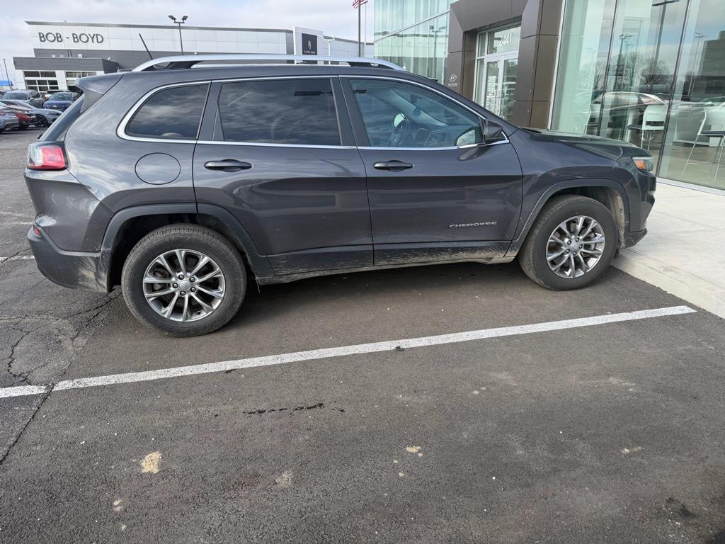 used 2021 Jeep Cherokee car, priced at $18,966