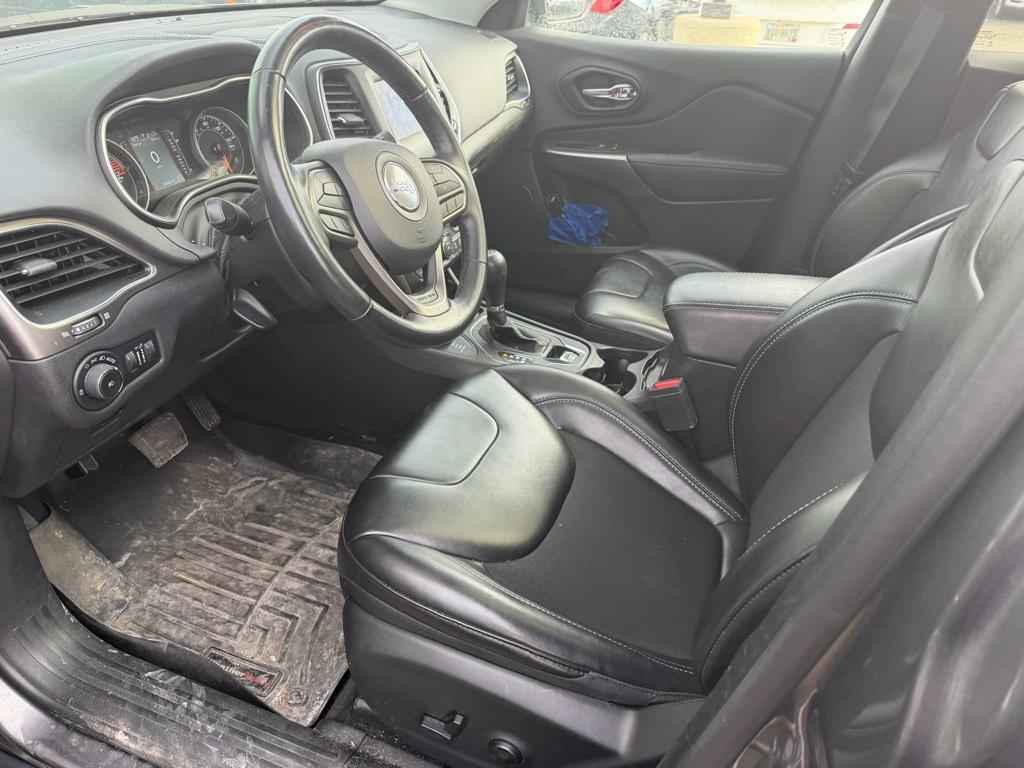 used 2021 Jeep Cherokee car, priced at $18,966