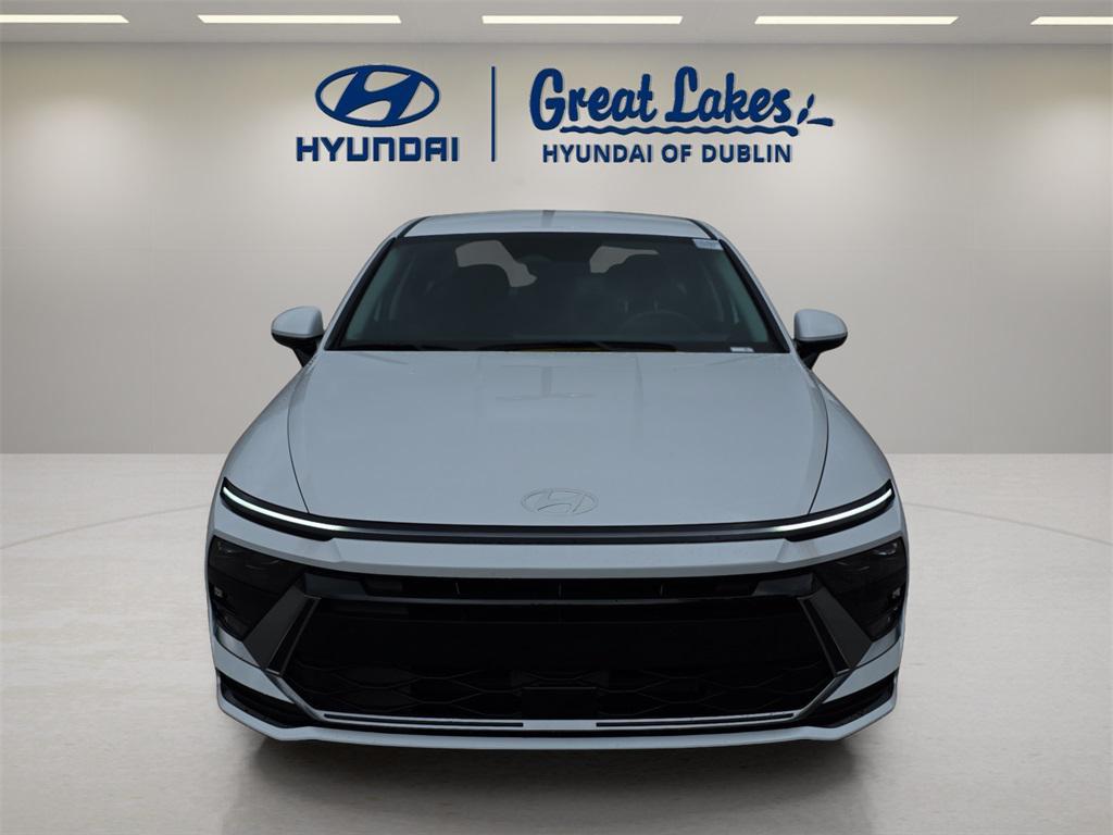 new 2025 Hyundai Sonata Hybrid car, priced at $28,996