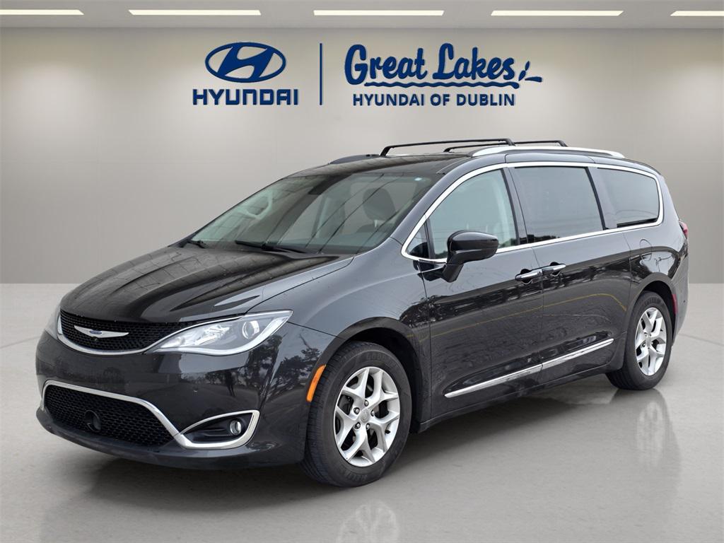 used 2019 Chrysler Pacifica car, priced at $14,766