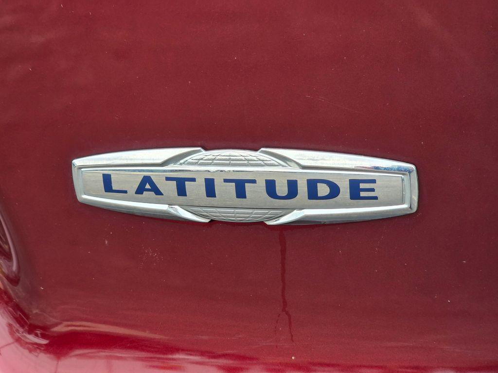 used 2019 Jeep Cherokee car, priced at $13,966